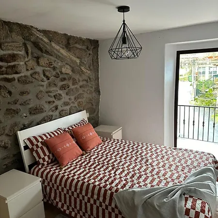 Lobios House *